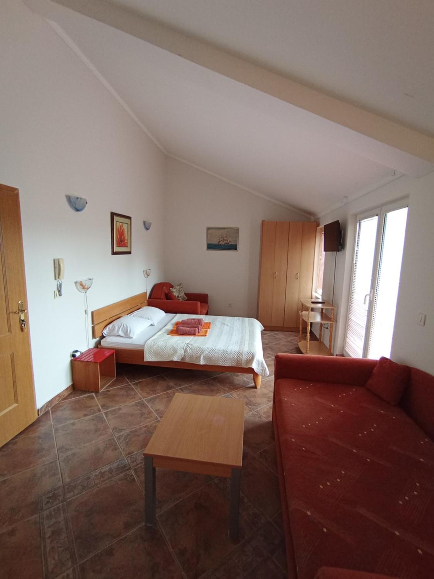 Markovic Aparthotel - Budva Becici Hotel Экстерьер фото