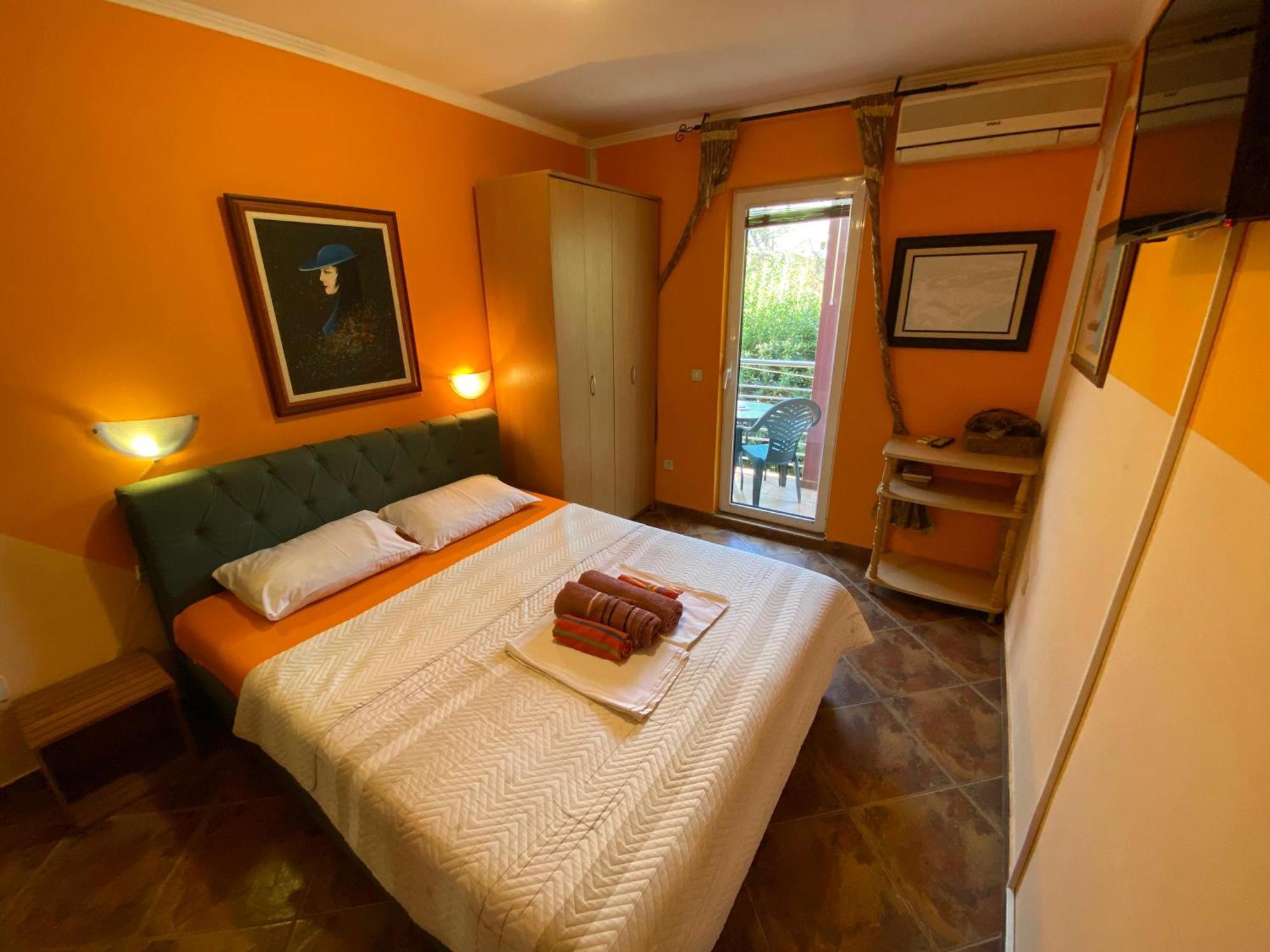 Markovic Aparthotel - Budva Becici Hotel Экстерьер фото